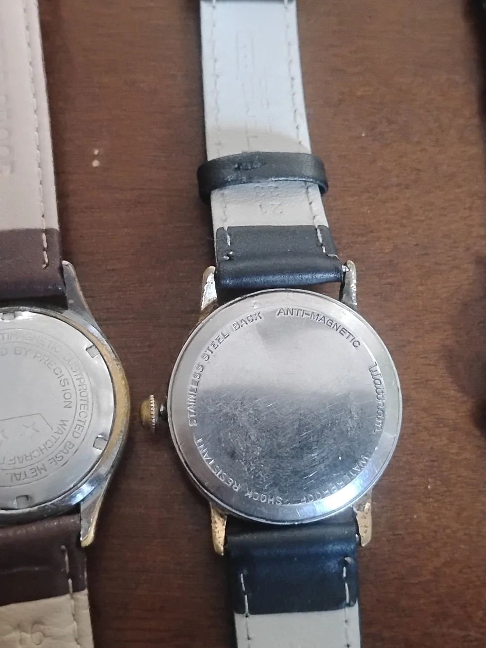 Vintage Men's Leather Strap Wristwatch - Black and Brown Options